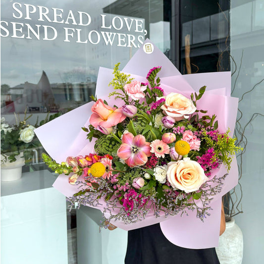 Para La más Bella & Servicial