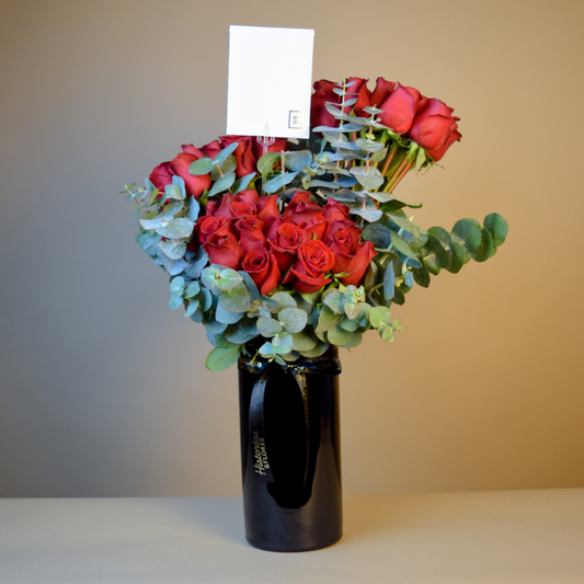 Jarrón - 50 rosas